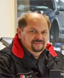 Mitarbeiter Auto Hartl